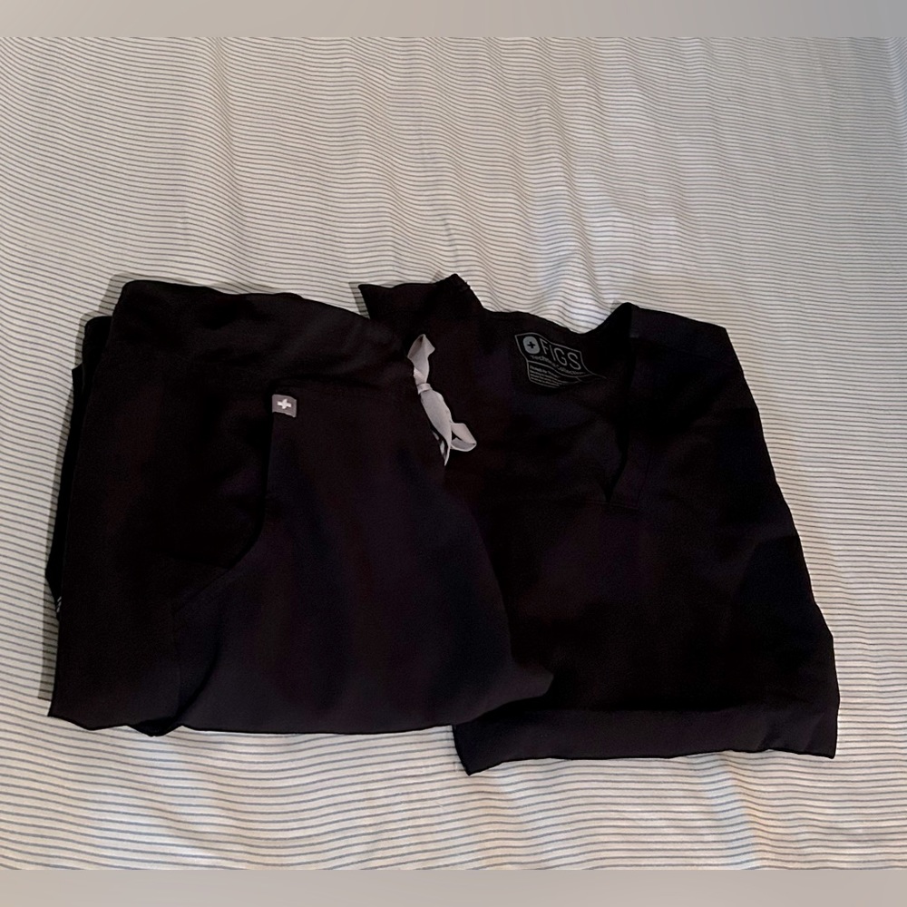 COPY - FIGS Scrub Set